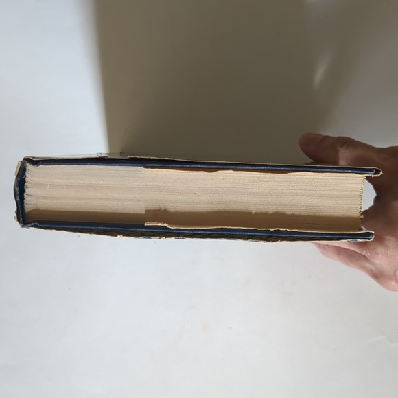 Collected Lyrics of Edna St. Vincent Millay - 1939 - Picture 11 of 12